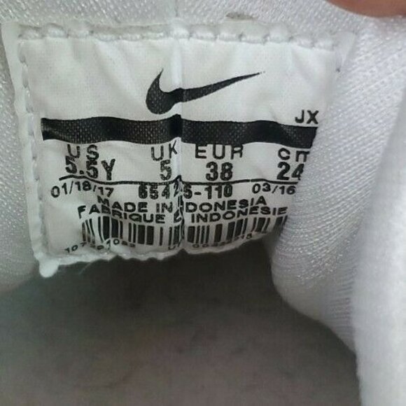 Nike Air Huarache Run 654275-110 Triple White Youth Size 5.5 Y - Picture 6 of 6